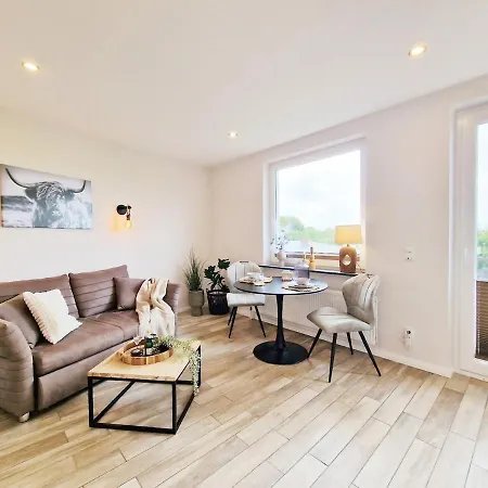 Moderne Mit Grossem Balkon Und Weitblick * Karolinenkoog