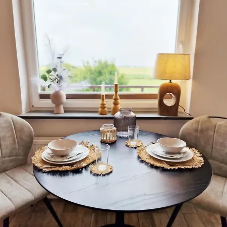 Moderne Mit Grossem Balkon Und Weitblick